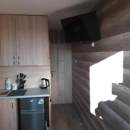 2 Osobowe Kawalerki W Domkach Freezerhause Kozery- Noclegigrodziskpl 792-535-535 Grodzisk Mazowiecki