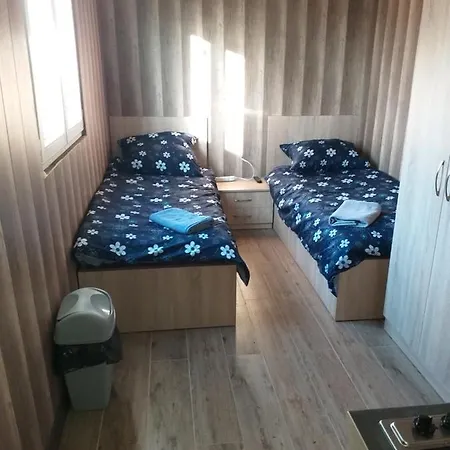 Appartement 2 Osobowe Kawalerki W Domkach Freezerhause Kozery- Noclegigrodziskpl 792-535-535 Grodzisk Mazowiecki