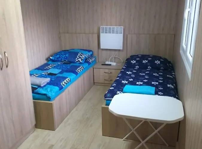 2 Osobowe Kawalerki W Domkach Freezerhause Kozery- Noclegigrodziskpl 792-535-535